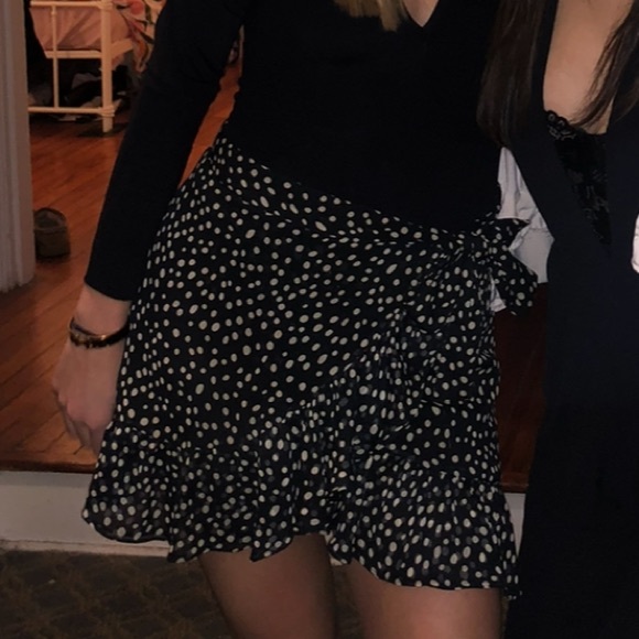 Polka dot wrap skirt from Urban Outfitters - Picture 4 of 4
